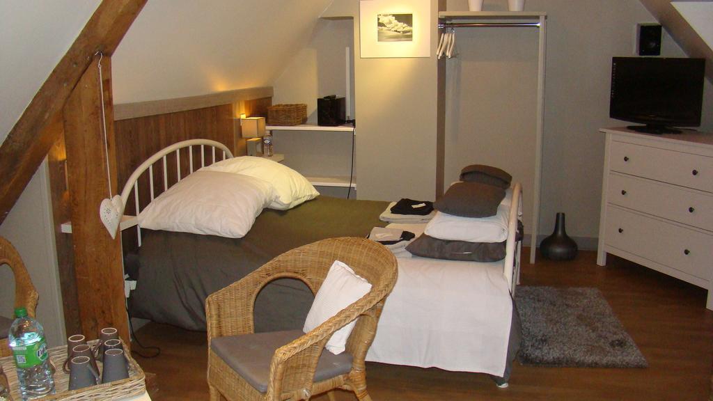 Gite De La Cour Campandre-Valcongrain Bilik gambar