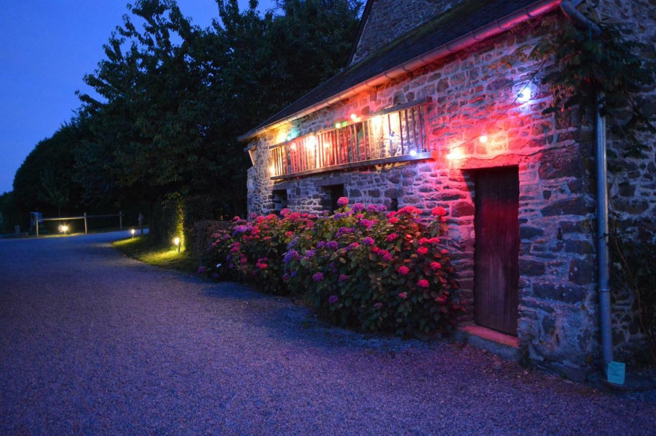 Gite De La Cour Campandre-Valcongrain Luaran gambar